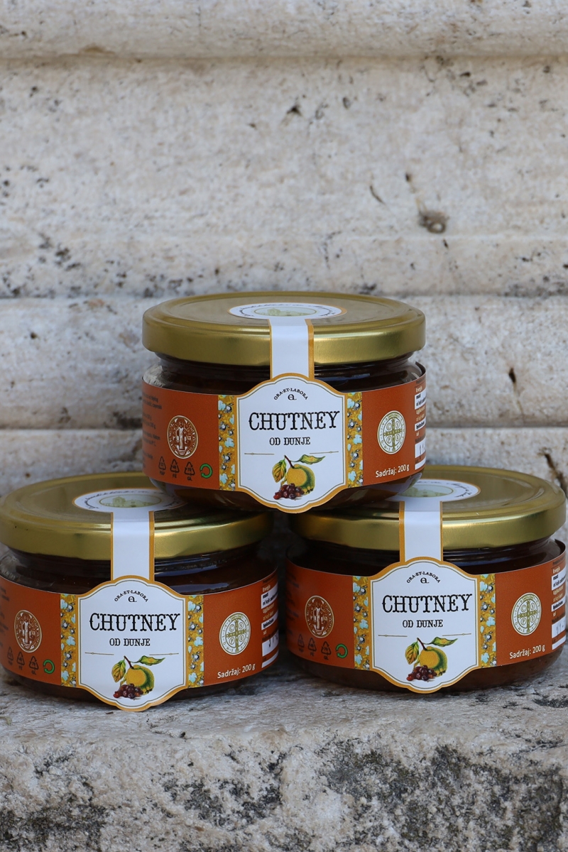 Suveniri-chutney-od-dunje
